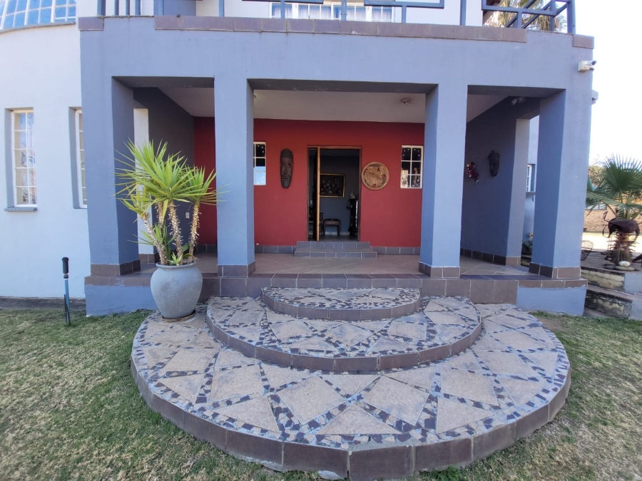 6 Bedroom Property for Sale in Orkney Park North West
